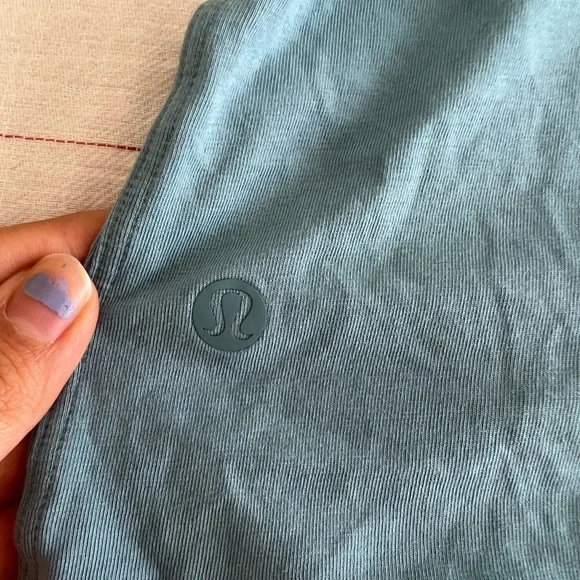 Lululemon Tie Tank - Picture 3 of 3